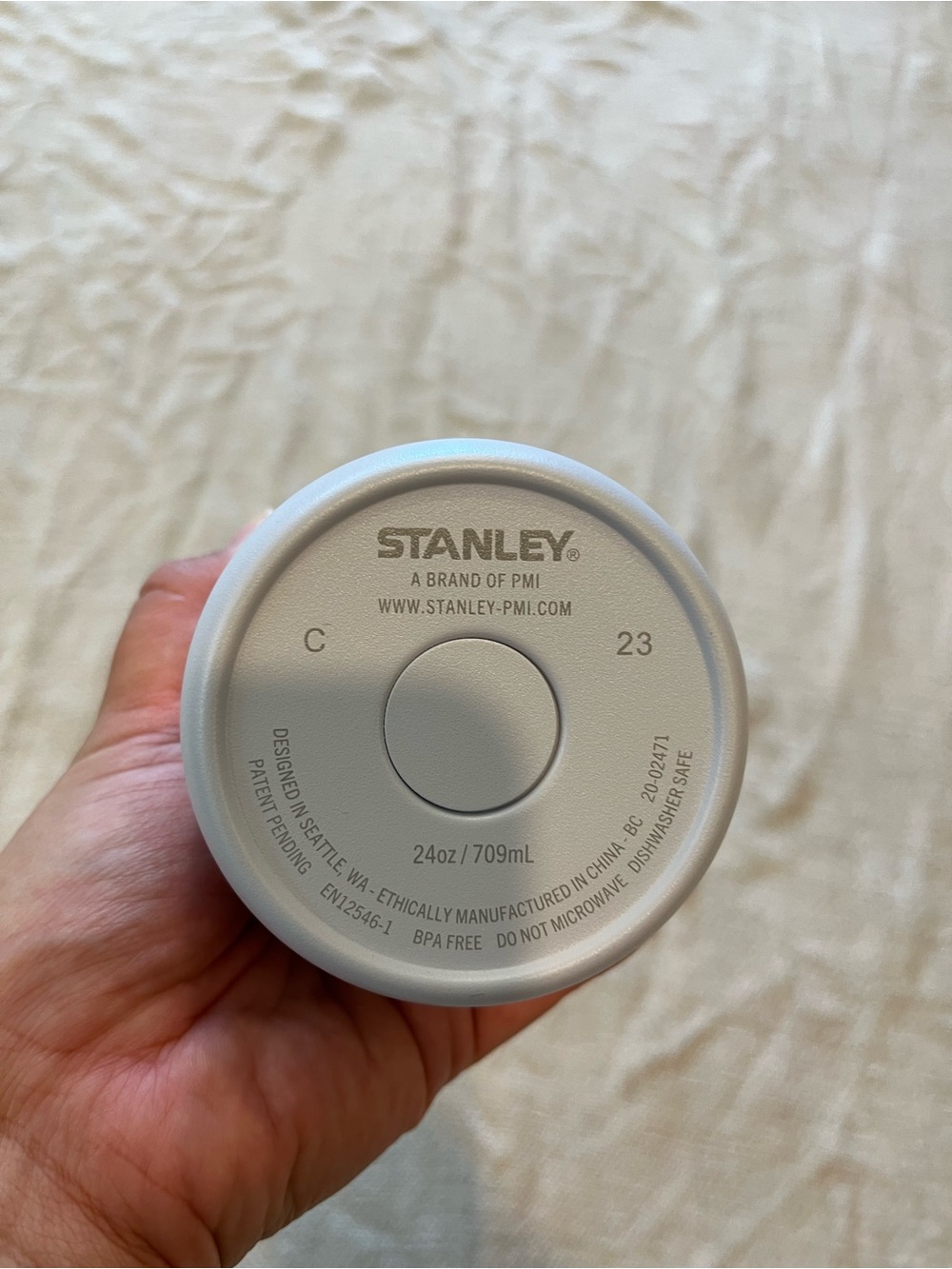 Personalized 24oz Stanley Bottle - Picture 2 of 4